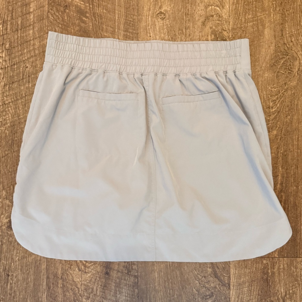 Gray Mini Skort with Pockets, Women’s Small, brand Kyoden - Picture 2 of 6